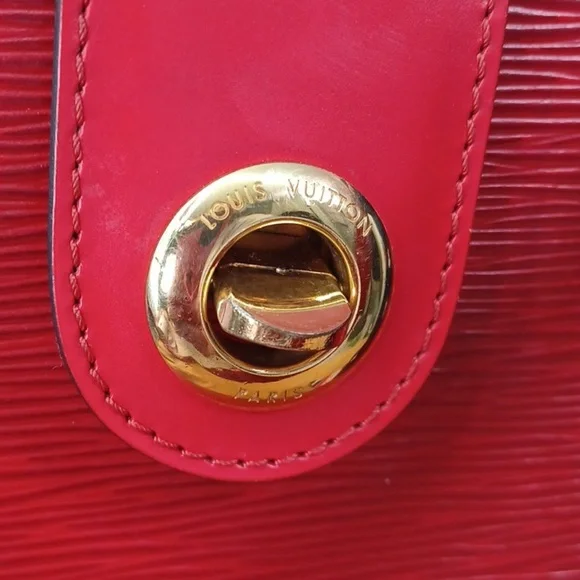 Louis Vuitton Cluny Red Epi Leather Shoulder Bag - Picture 4 of 16